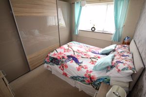 Bedroom- click for photo gallery